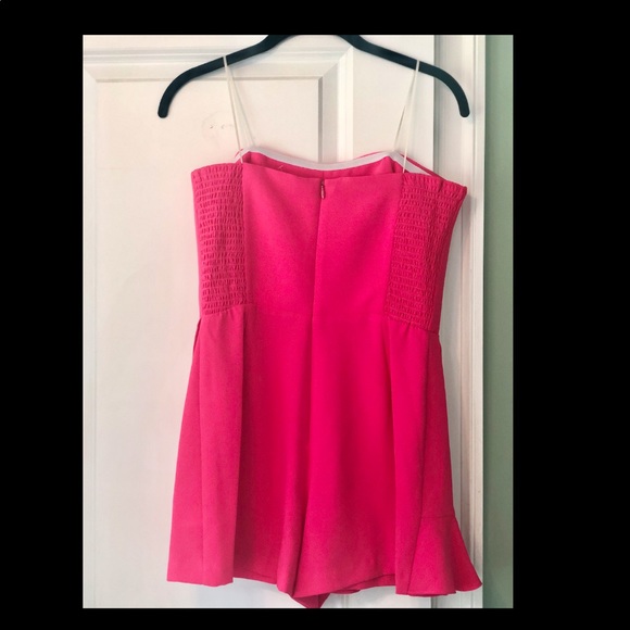 SOLD!NWOT AMANDA UPRICHARD HOT PINK RUFFLE ROMPER - Picture 4 of 5